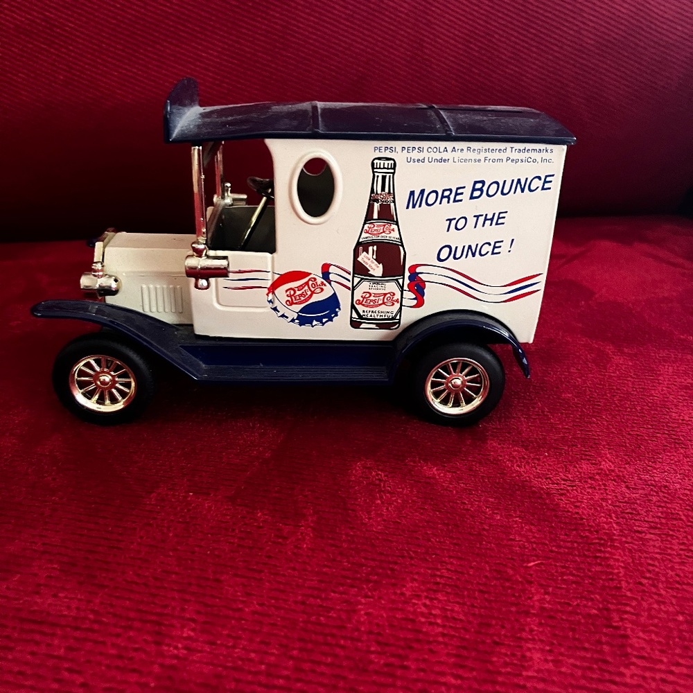 Vintage Mini PepsiCo Truck